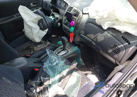 2002 Mazda Protege5 z USA, uszkodzony, nr VIN JM1BJ246721486285